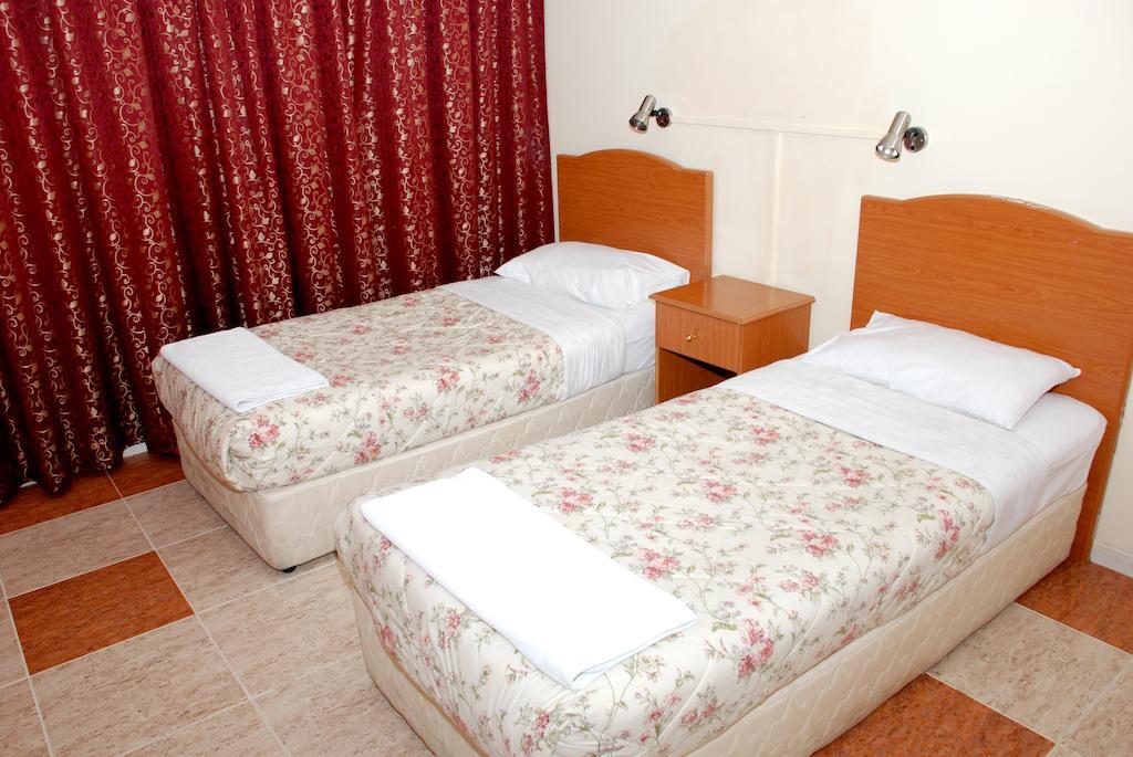 Lavender Hotel Apartments Дубай Стая снимка